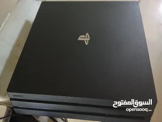  1 ps4proمستعمل 5اشهر