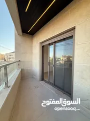  17 شقة طابقية طابق ارضي مع 3 ترسات باجمل مناطق مناطق تلاع العلي