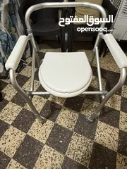  2 كرسي حمام طبي جديد للبيع