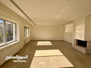  1 شقه طابق اول من فيلا فارغه للإيجار في دابوق - ref : 14625