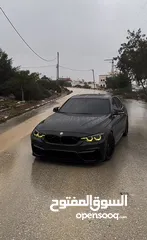  12 BMW 330i سيارة