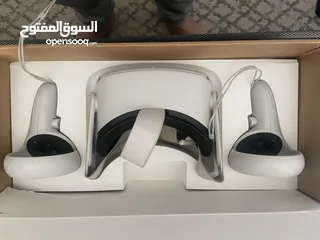  1 Vr oculus quest 2 للبيع بحالة الوكالة اخو الجديد