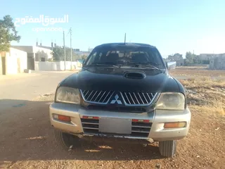  3 للبيع  متسوبيشي L200 موديل 2006