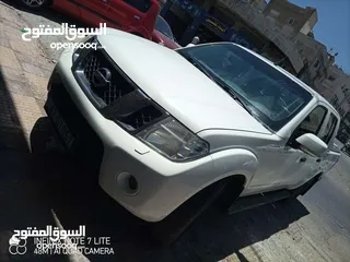  2 للبيع نيسان نيفارا دبل كبين 2012