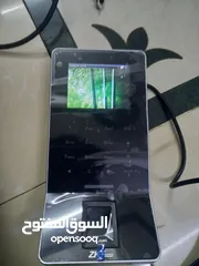  1 جهاز بصمة حضور وانصراف للموظفين F22