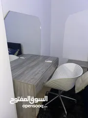  19 شقه مفروشه واستوديو مفروش  للايجار أسبوعي او شهري او سنوي. وللعائلات فقط كون العماره عائليه محترمه.