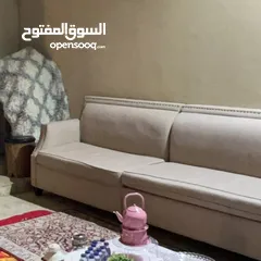  2 طقم كراسي بشكل L اللون بيج مع مسامير ذهبيه