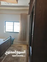  13 بيت لبيع ب المفرق