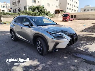  11 لكزس NX300H فحص كامل حرة  2020