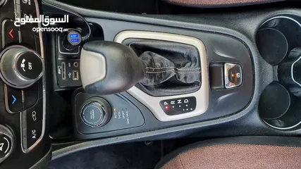 19 جيب شيروكي 2015 sport & Black Edition  كرت ابيض ماتور اقتصادي