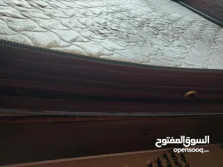  5 فرشة  Comfourt time  الزمبركية تركية للبيع بحالة جيدة جدا