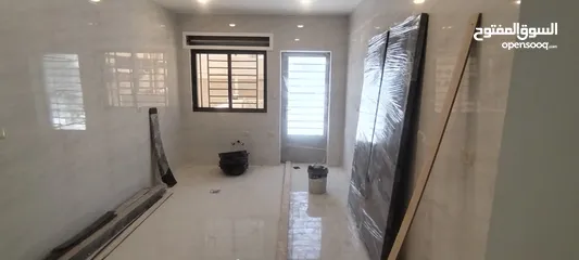  4 شقة للبيع طبربور بالقرب من دوار الدبابة خلف جبر مول