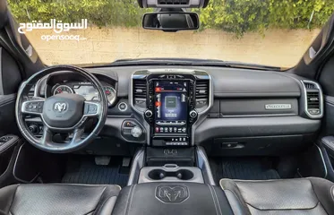  9 Dodge Ram 1500 Hemi / Laramie Trim 2020 (للبيع)