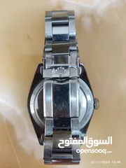  7 ساعه رولكس جديده استخدام اسبوعين للبيع مميزه جدا ودقيقه بالوقت ولون المينا ازرق بحري
