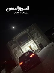  6 سورينتو 2018 فل إضافات سبع ركاب ما عدا فتحه فرش بني ماشي 100 ألف ماطور 2200