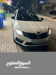  5 سكودا اوكتافيا بسعر حرق عل الكاش