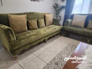  2 طقم كنب نظيف جدا (غنفات)