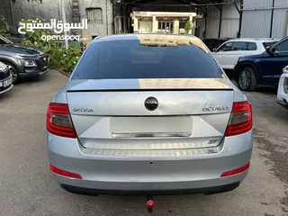  8 سكودا اوكتافيا صالون فحص نخب