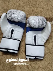  2 اكفوف ملاكمه للبيع بسعر حرق سبب البيع بطلت ملاكمه عشان افطه للتوجيهي.       فيب للبيع