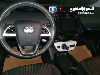  18 تويوتا بريوس 2016 ( فحص كامل + توب نظافة ) للبيع  Toyota Prius "بسعر مغري"