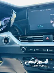  7 كيا نيرو هايبرد موديل الـــ 2022 بحال الوكاله ممشى قليل جداً، وارد امريكي كارفاكس نظيف جداً.