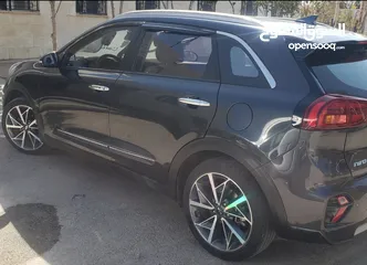  3 نيرو هايبرد 2020 تورينق ،7 جيد ،بريميوم أعلى فئة ،وارد كوري ، استخدام شخصي ، فل الفل ، جميع الاضافات