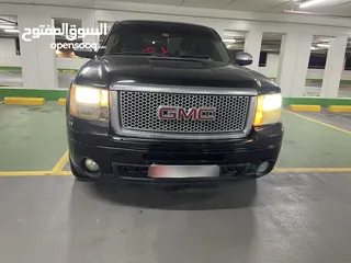  6 GMC pickup Denali 6.2L  black color