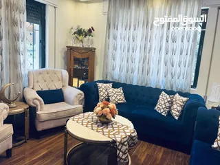  3 طقم كنبايات كبوتيه بحاله الحديد مع مدخل استقبال