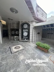  18 بيت للبيع  المعقل - حي الشهداء
