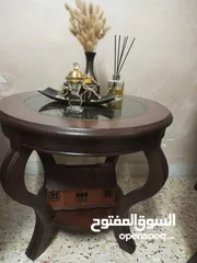  11 كنب تفصيل باللونين السكني والبيج مكون من سبعة  مقاعد بحالة الوكالة جديد