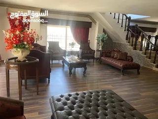  5 شقه دوبلكس مفروشه للبيع