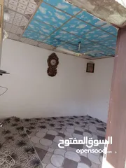  4 بيت تجاوز للبيع مساحته 100 متر القبله حي المهندسين طارمه +حمام كبير خارجي + ديوانيه + هول +مطبخ +غرف