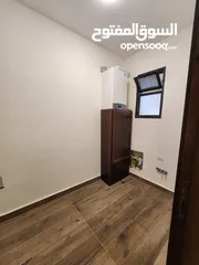  6 شقة طابقية للبيع في حي الصحابة - ref : 14579
