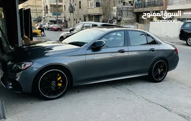  22 مارسيدس E43 AMG