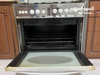  3 غاز يونيفيرسال للبيع بداعي السفر