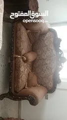  5 طقم كنب تفصيل 9 مقاعد عمره 5 سنين بحاله ممتازه