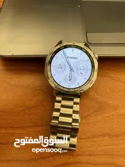  3 ساعه هواوي جي تي 4 لون اخضر