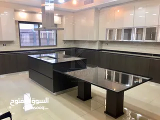  14 فيلا مستقلة و مميزة للبيع في عبدون مع مسبح خاص و حديقة