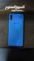  3 GalaxyA70 للبيع