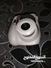  2 كاميرا سحب فوري للبيع بحاله ممتازه نوعها FUJILM والسعر قابل للتفاوض