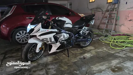  6 SUZUKI GSXR1000