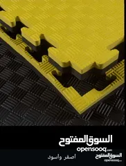  2 ارضيات ملاعب ومراكز رياضيه لون اسود سكني