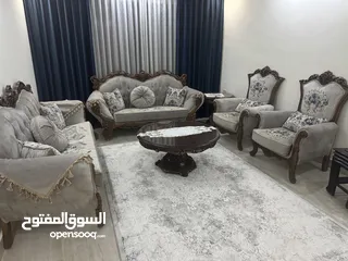  2 كنب أنيق لغرفة الجلوس بتصميم عصري – 7 مقاعد