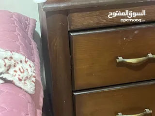  4 غرف نوم شبابيه للبيع مستعمله خشب لاتيه وزان ثقيله