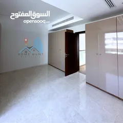  6 QURM  MODERN 3+1 BR VILLA WITH GREAT VIEWS AND SHARED INFINITY POOL