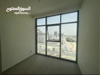  6 بالقرب من برج خليفه 3 غرف وصاله للإيجار السنوي اول ساكن بنايه جديده