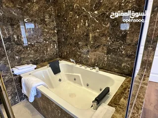  12 شقة 6 غرف نوم للايجار في الظهير ( Property 39856 )-175046761