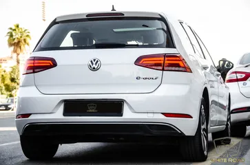  3 Volkswagen E-golf 2019  السيارات بحالة ممتازة جدا و ممشى ما يقارب ال 25,000  كم