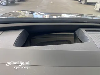  12 ‏Volkswagen ID 6 CROZZ PRO 2024 عداد زيرو  كفالة 6 سنوات بيانو بلاك للبيع بسعر مميز