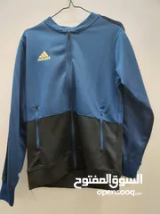  29 تيشرتات كرة قدم